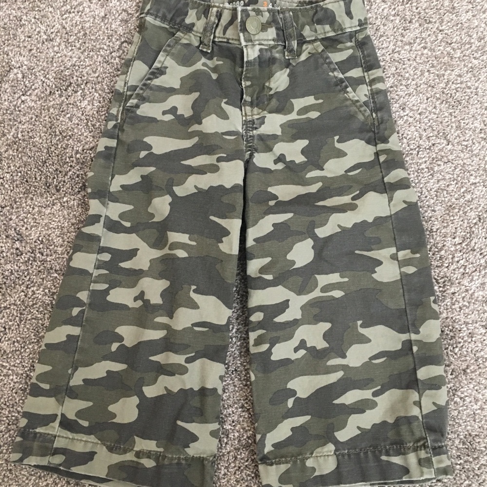 Camo pants!!